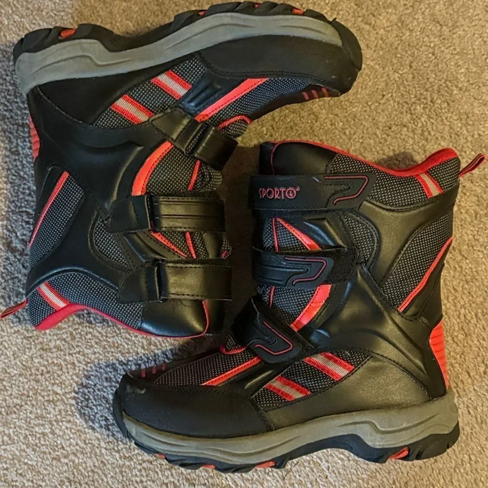 Sporto Boys Snowboard Boots!